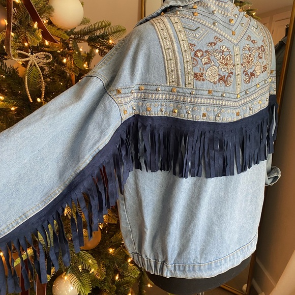 YIDULA - detailed stitching fringe jean jacket - Picture 9 of 9